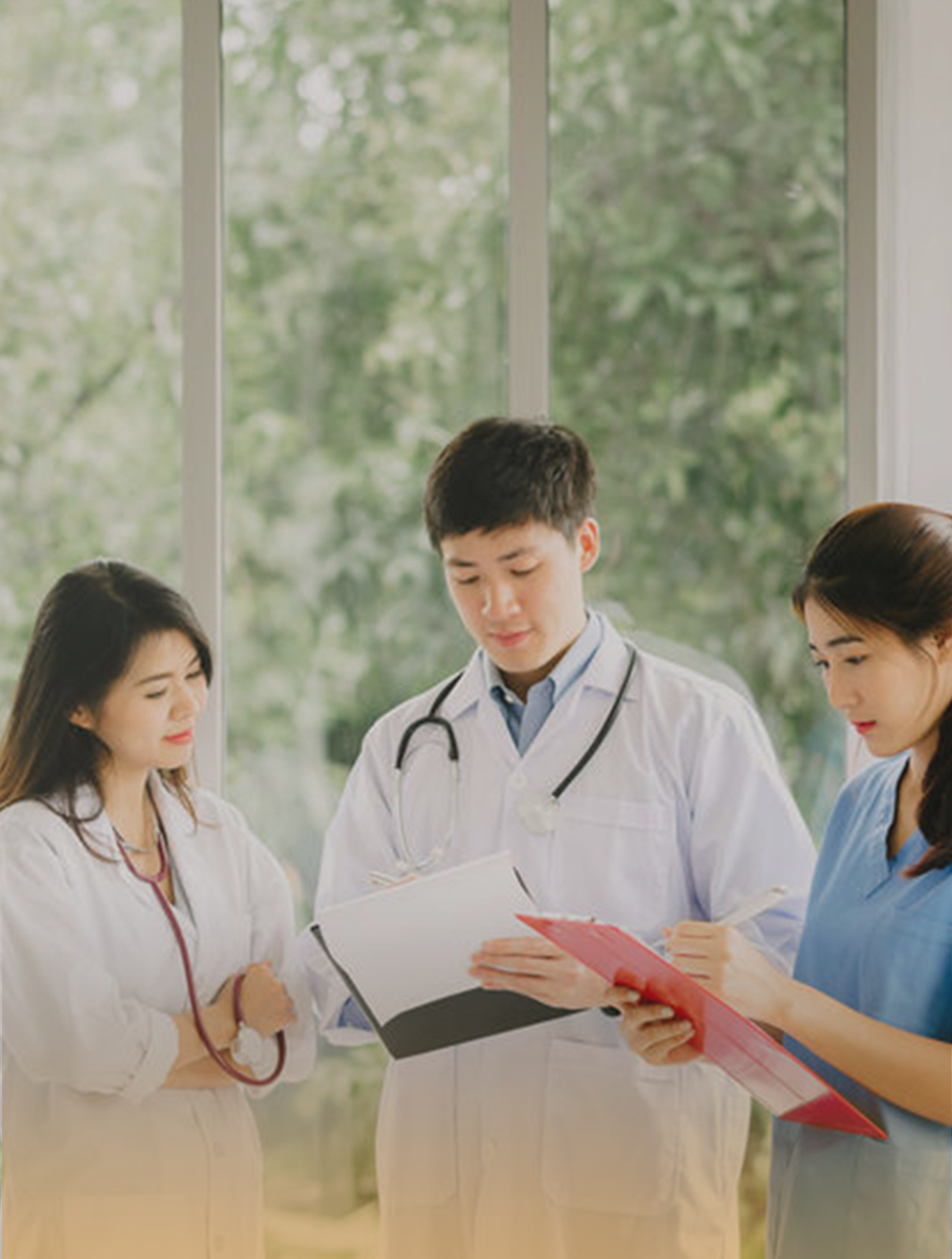 美聯健康聯合診所附加服務，包括健康管理諮詢、醫學營養與體重控制、居家照護轉介